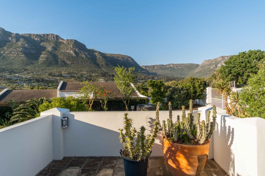 4 Bedroom Property for Sale in Oakhurst Estate Western Cape